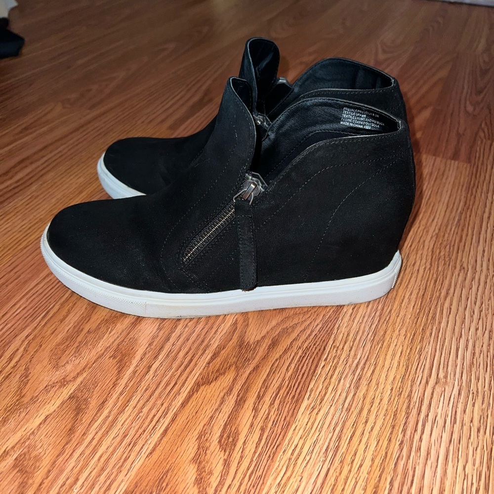 Madden girl wedge sneaker